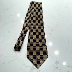 Elegant Black and Gold Men's Tie